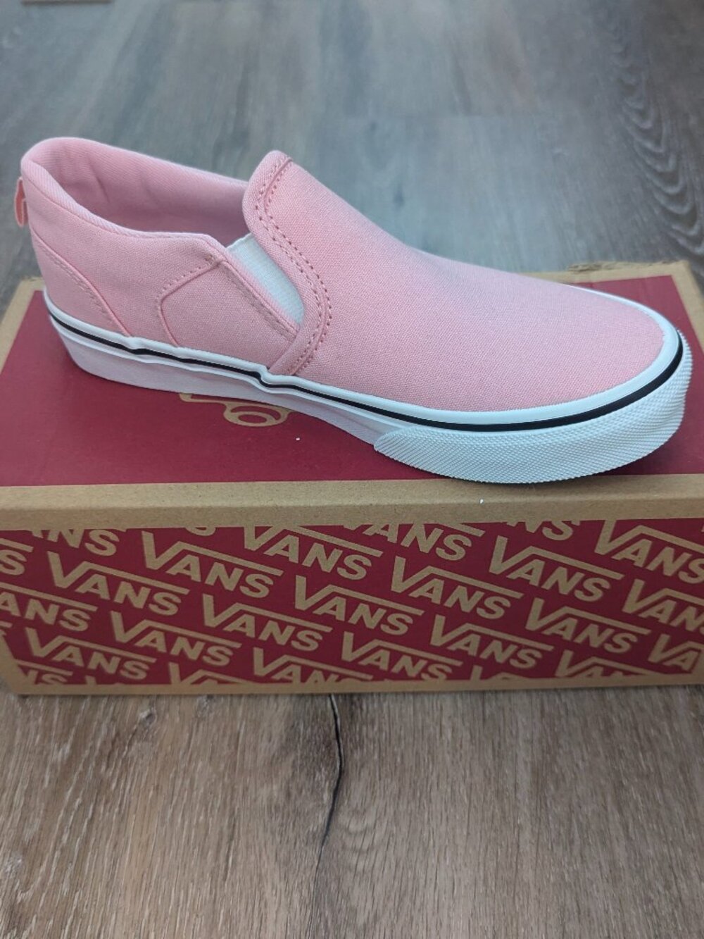 New Slip on Coral Blush Asher Vans